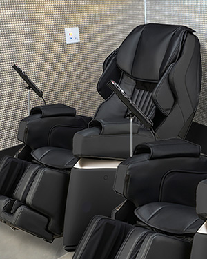 Kurodo massage chair